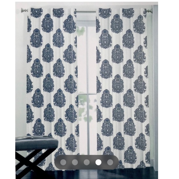 The Luxury Collection indigo and white chinoiserie medallions curtain panels - Picture 3 of 9